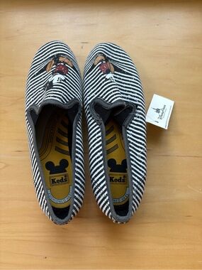 Keds girls Mickey Black & White Striped Slip-On Sneakers Sz 5 NWT